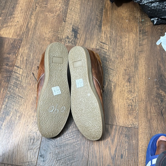 NWOB Red Tape Leather Shoe, Size- 11.5, Color- Brown - Picture 2 of 4